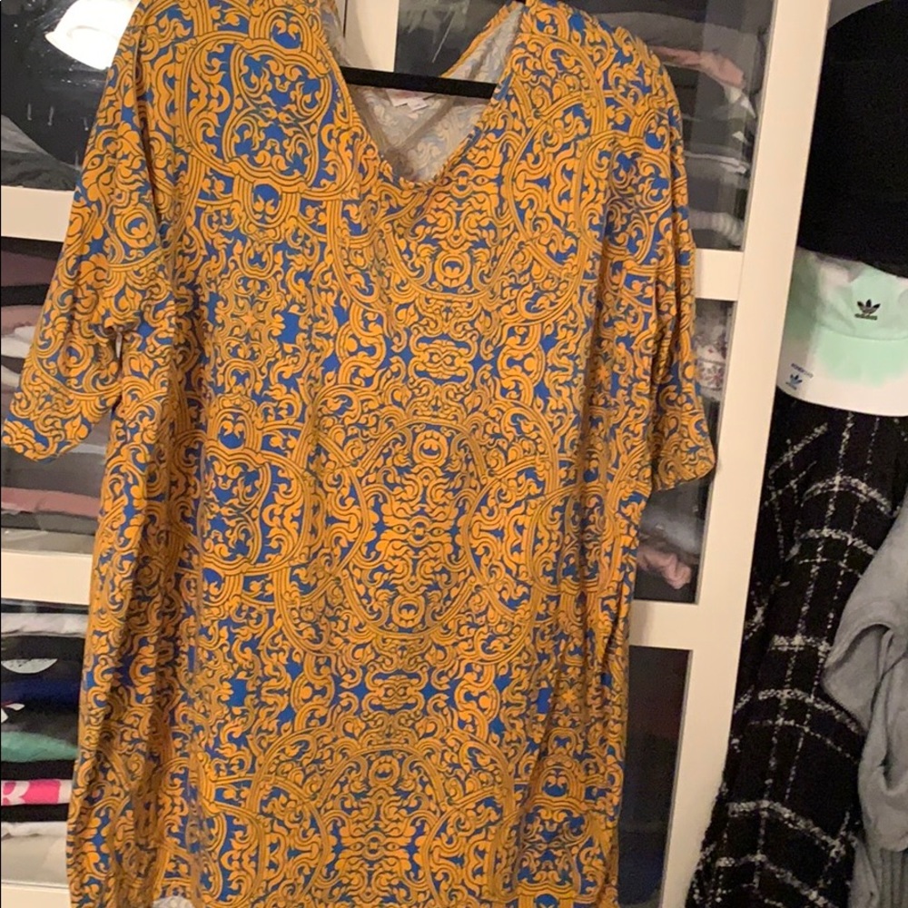 Lularoe XL shirt